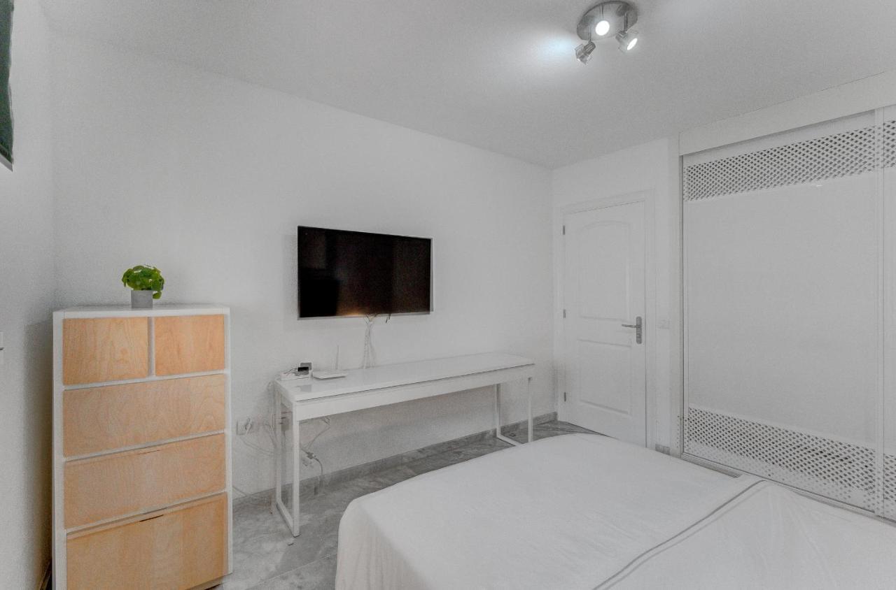 Heated Pool Stylish 3 Bedrm Apartment Los Cristianos Los Cristianos  Zewnętrze zdjęcie